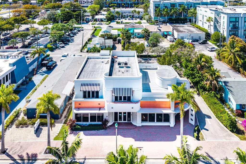 124 NE 5th Avenue Delray Beach FL