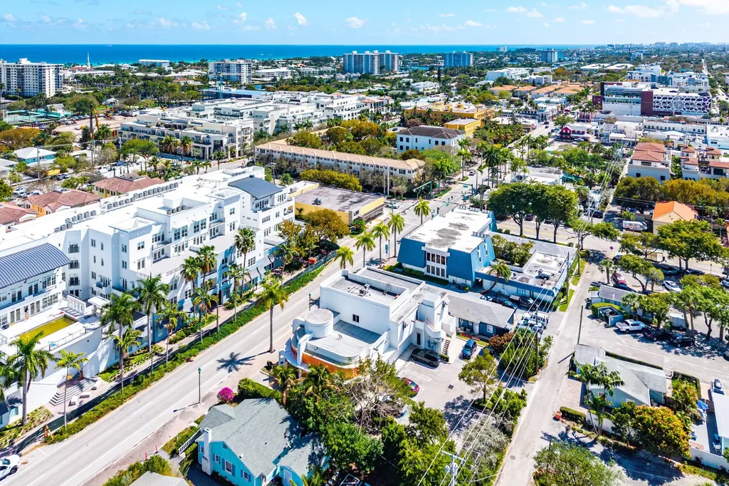 124 NE 5th Avenue Delray Beach FL