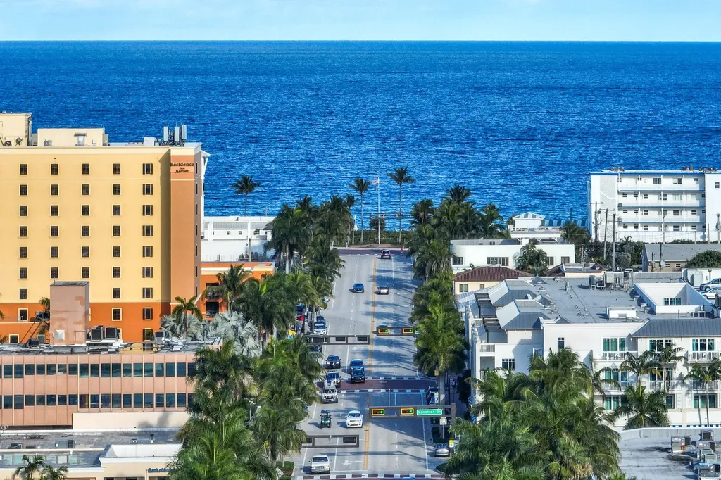 124 NE 5th Avenue Delray Beach FL