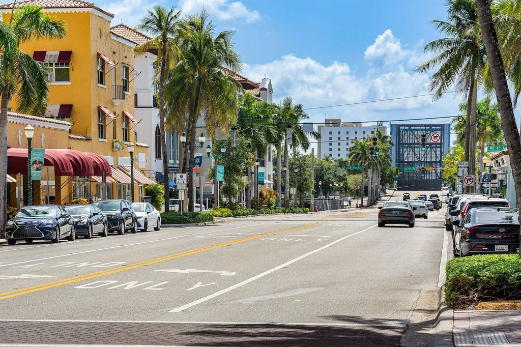 124 NE 5th Avenue Delray Beach FL