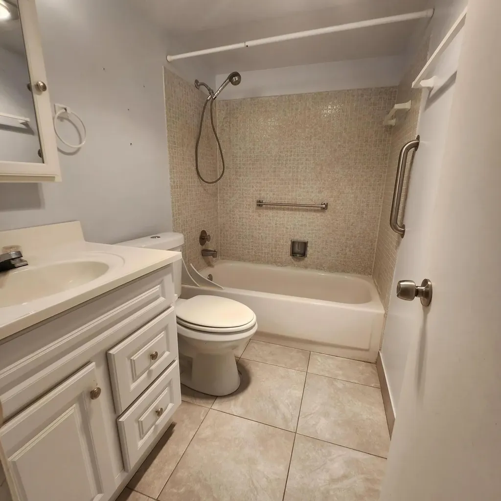 643 Durham W Deerfield Beach FL 33442