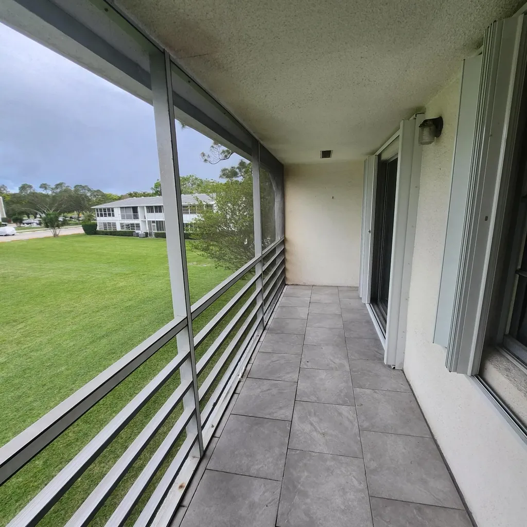 643 Durham W Deerfield Beach FL 33442