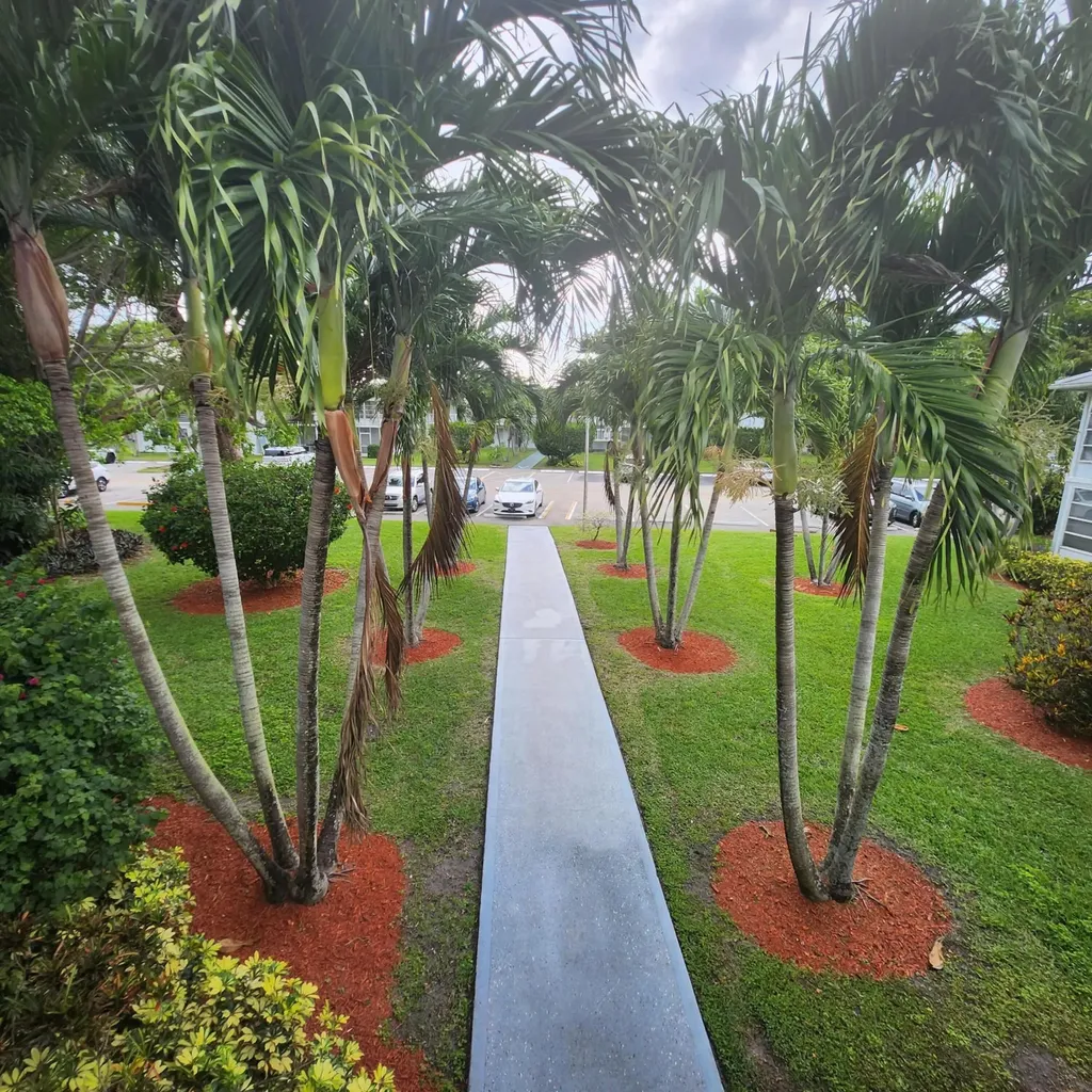 643 Durham W Deerfield Beach FL 33442