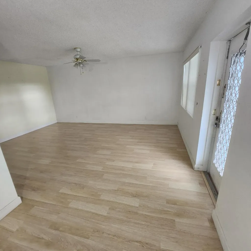 643 Durham W Deerfield Beach FL 33442