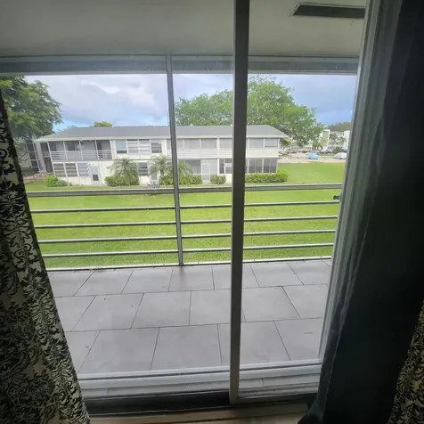 643 Durham W Deerfield Beach FL 33442