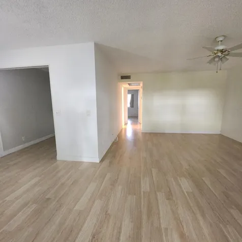 643 Durham W Deerfield Beach FL 33442