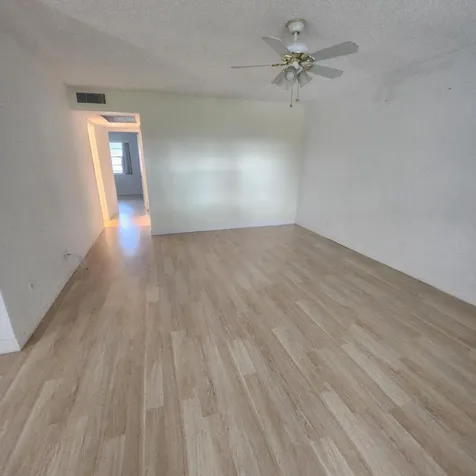 643 Durham W Deerfield Beach FL 33442