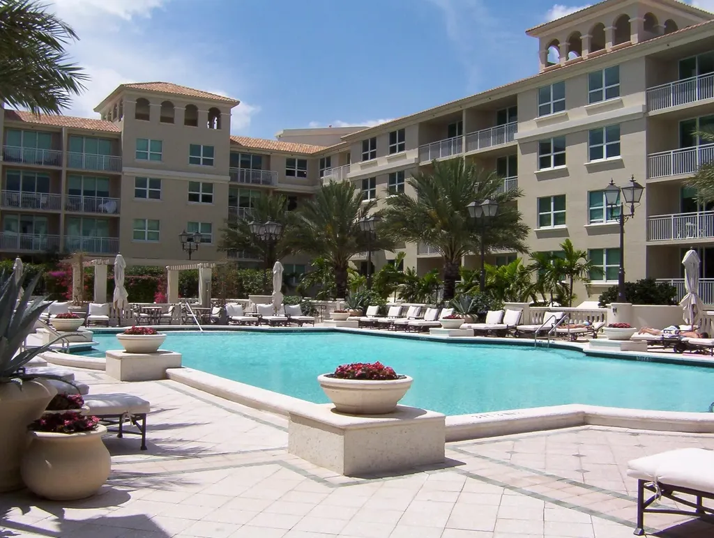 99 SE Mizner Boulevard Boca Raton FL 33432