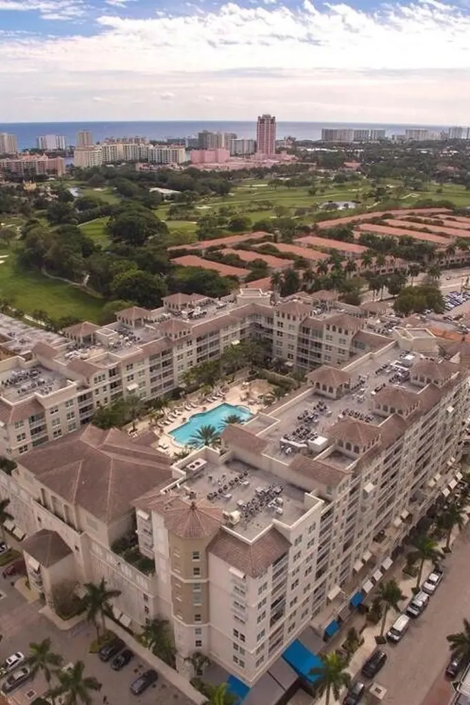 99 SE Mizner Boulevard Boca Raton FL 33432