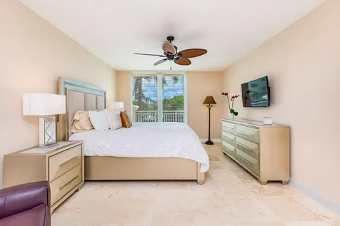 99 SE Mizner Boulevard Boca Raton FL 33432