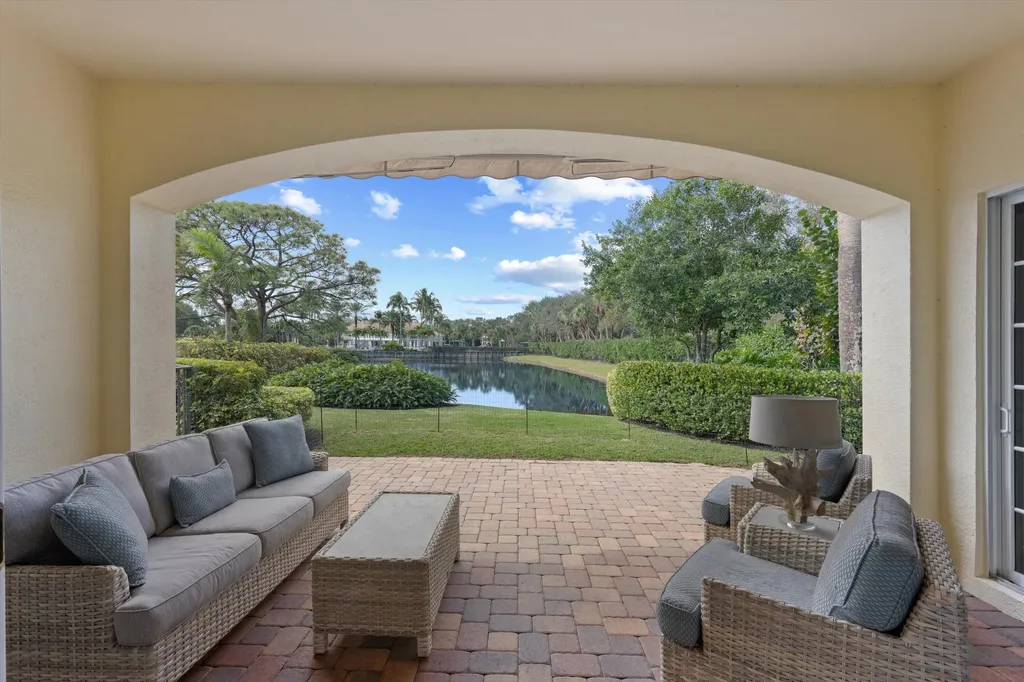 113 Caballo Lane Jupiter FL 33458