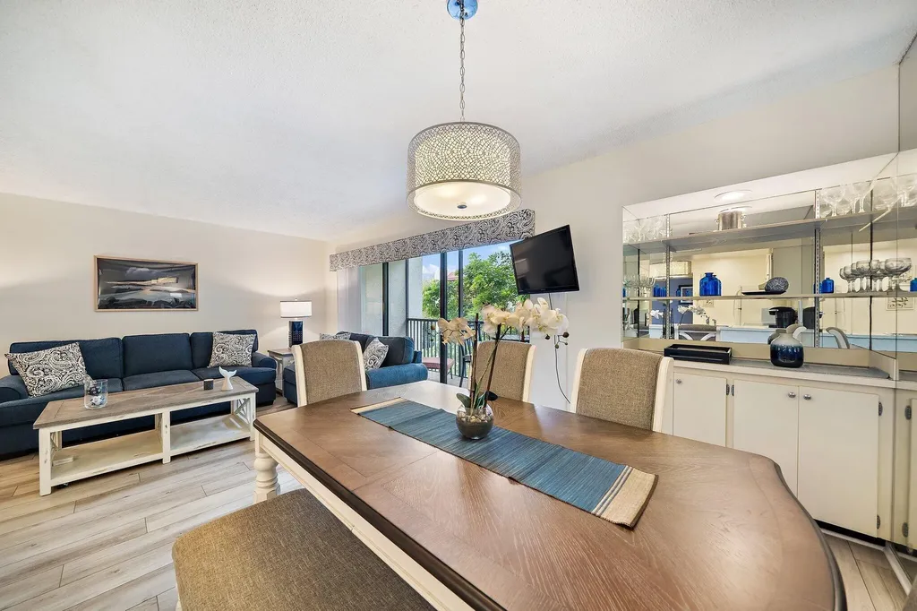 1605 S Us Highway 1 Jupiter FL 33477