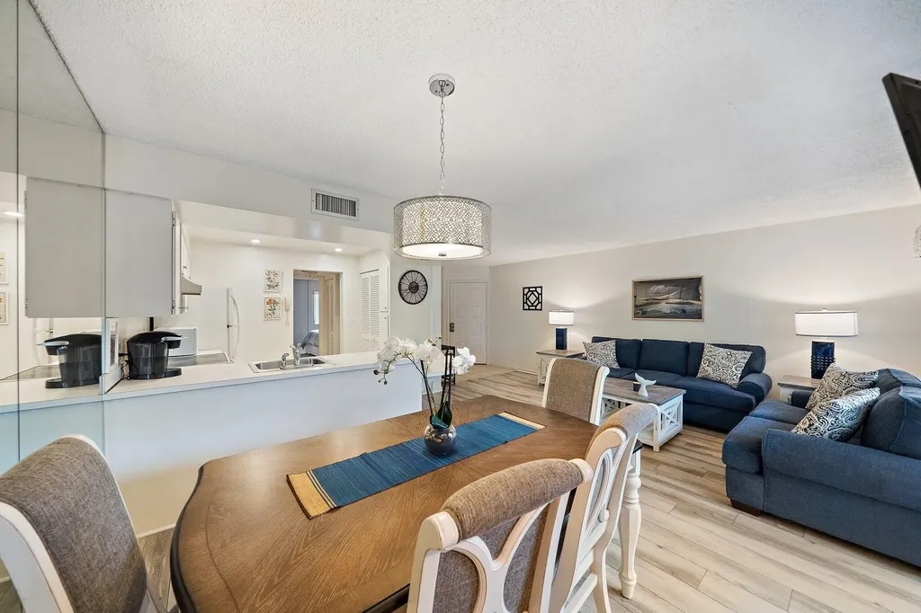 1605 S Us Highway 1 Jupiter FL 33477