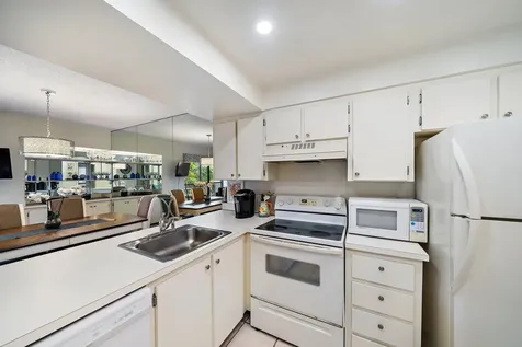 1605 S Us Highway 1 Jupiter FL 33477