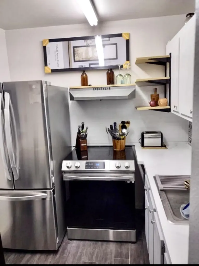 209 Suffolk E Boca Raton FL 33434