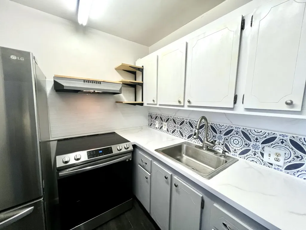 209 Suffolk E Boca Raton FL 33434