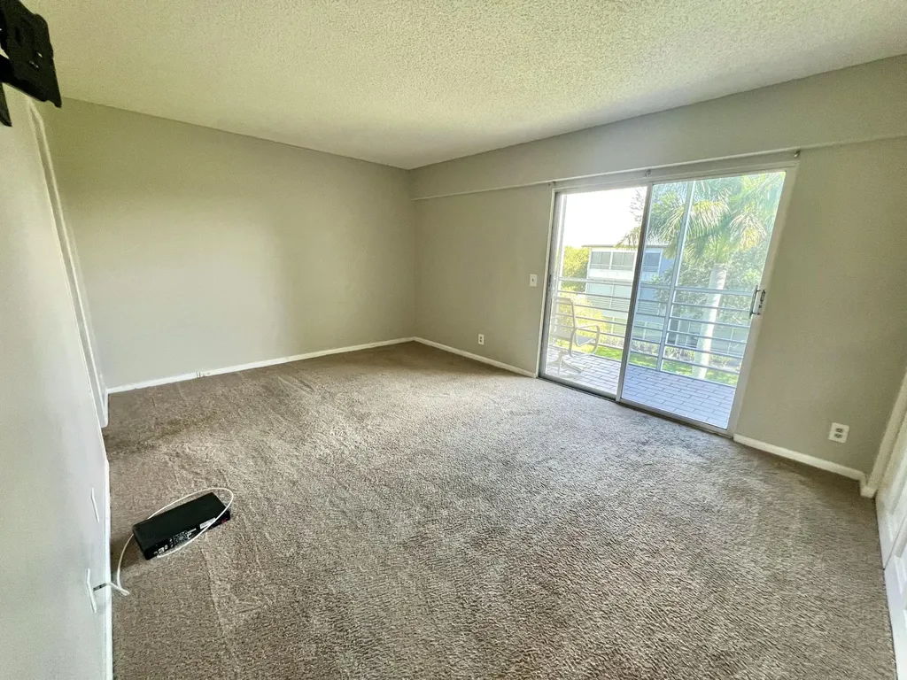 209 Suffolk E Boca Raton FL 33434