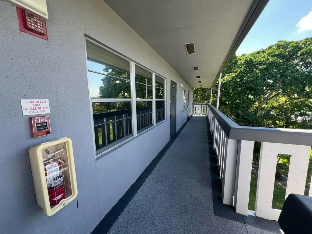 209 Suffolk E Boca Raton FL 33434