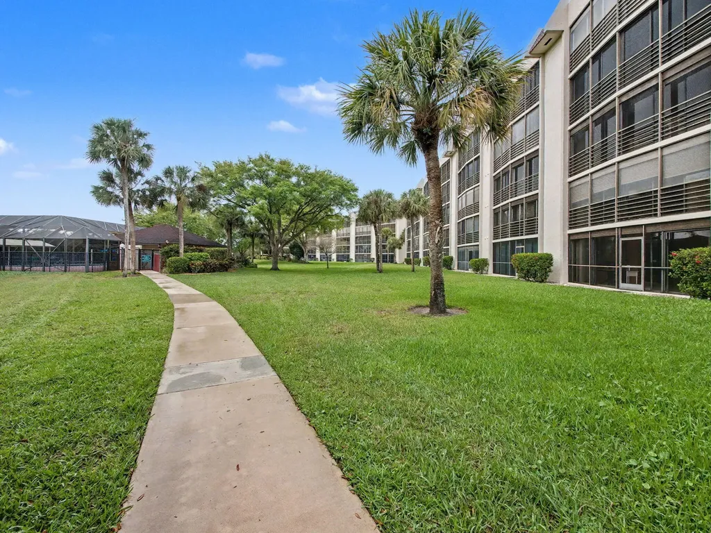 9220 SW 14th Street Boca Raton FL 33428