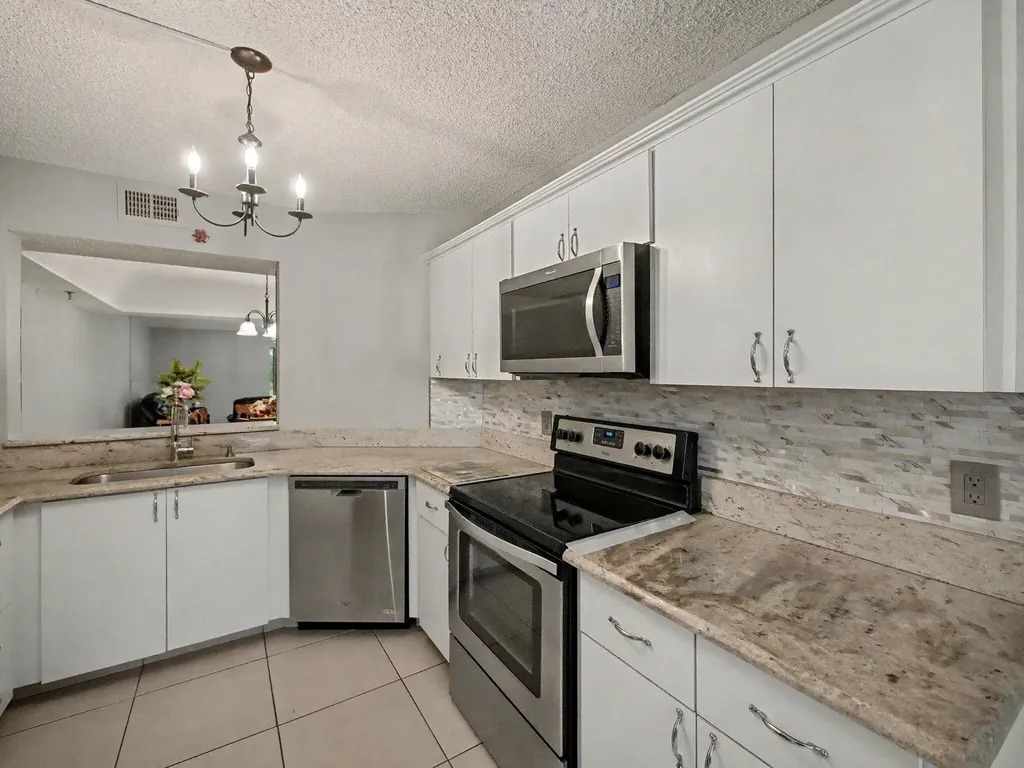 9220 SW 14th Street Boca Raton FL 33428