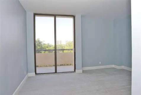 19355 Turnberry Way Miami FL 33180