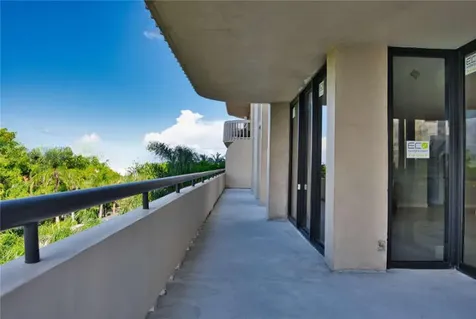 19355 Turnberry Way Miami FL 33180