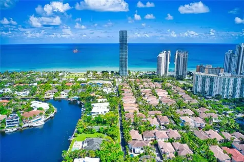 19355 Turnberry Way Miami FL 33180