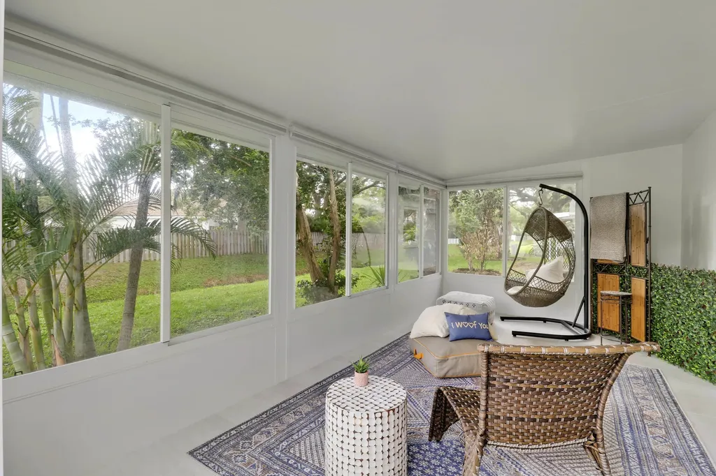 10128 Meridian Way N Palm Beach Gardens FL 33410