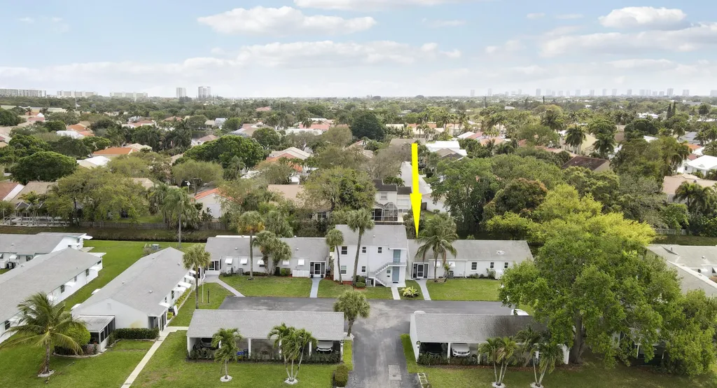 10128 Meridian Way N Palm Beach Gardens FL 33410