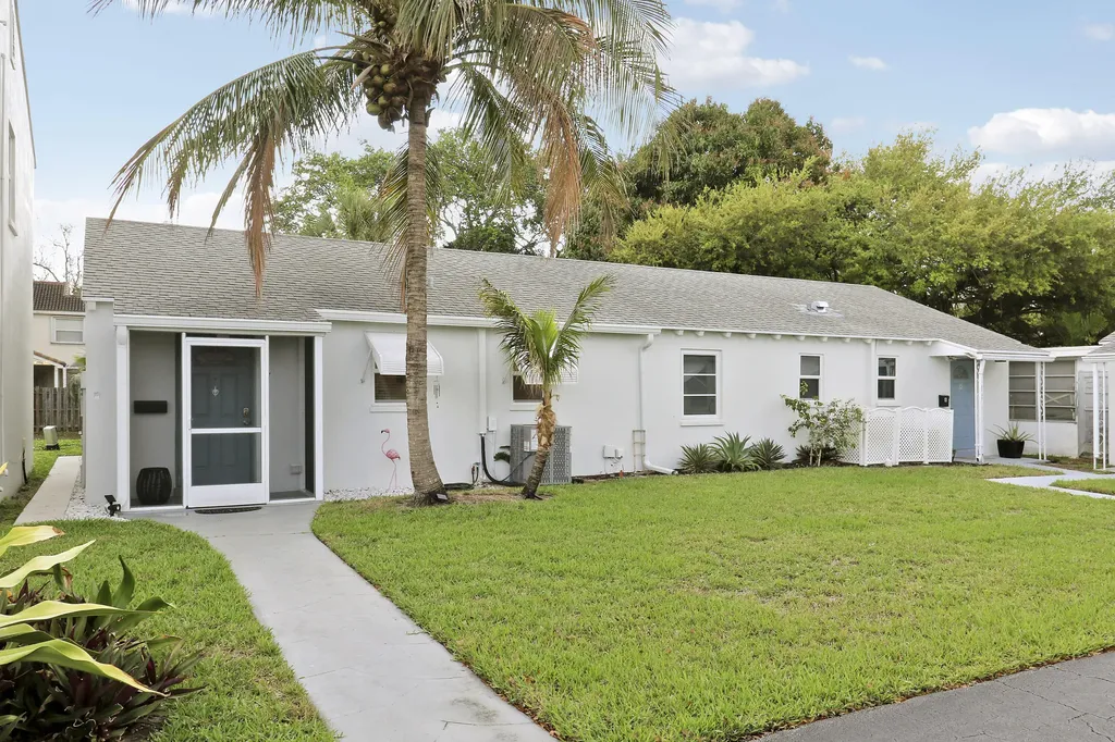 10128 Meridian Way N Palm Beach Gardens FL 33410