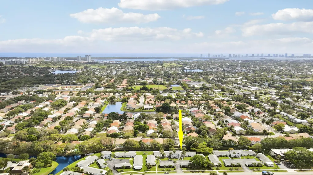 10128 Meridian Way N Palm Beach Gardens FL 33410