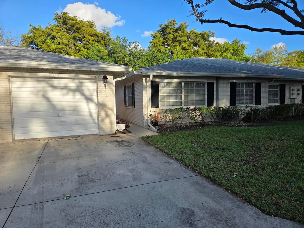 10100 S 43rd Trail S Boynton Beach FL 33436