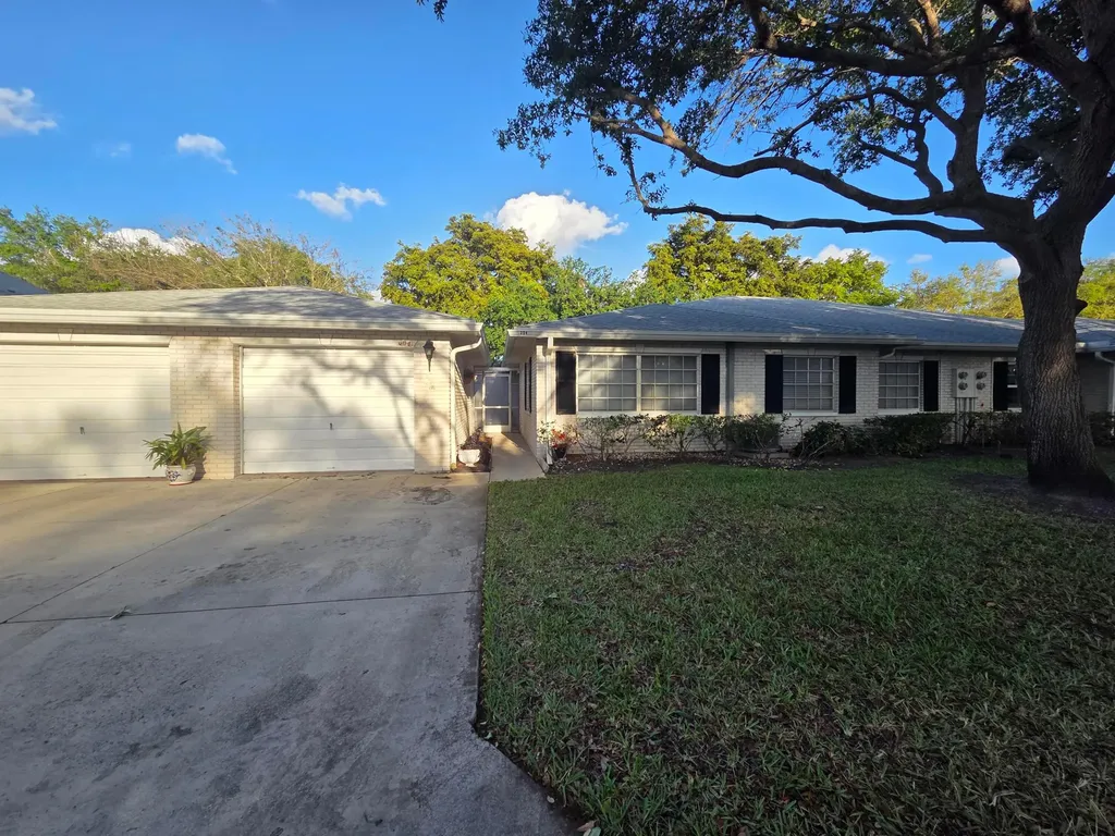 10100 S 43rd Trail S Boynton Beach FL 33436