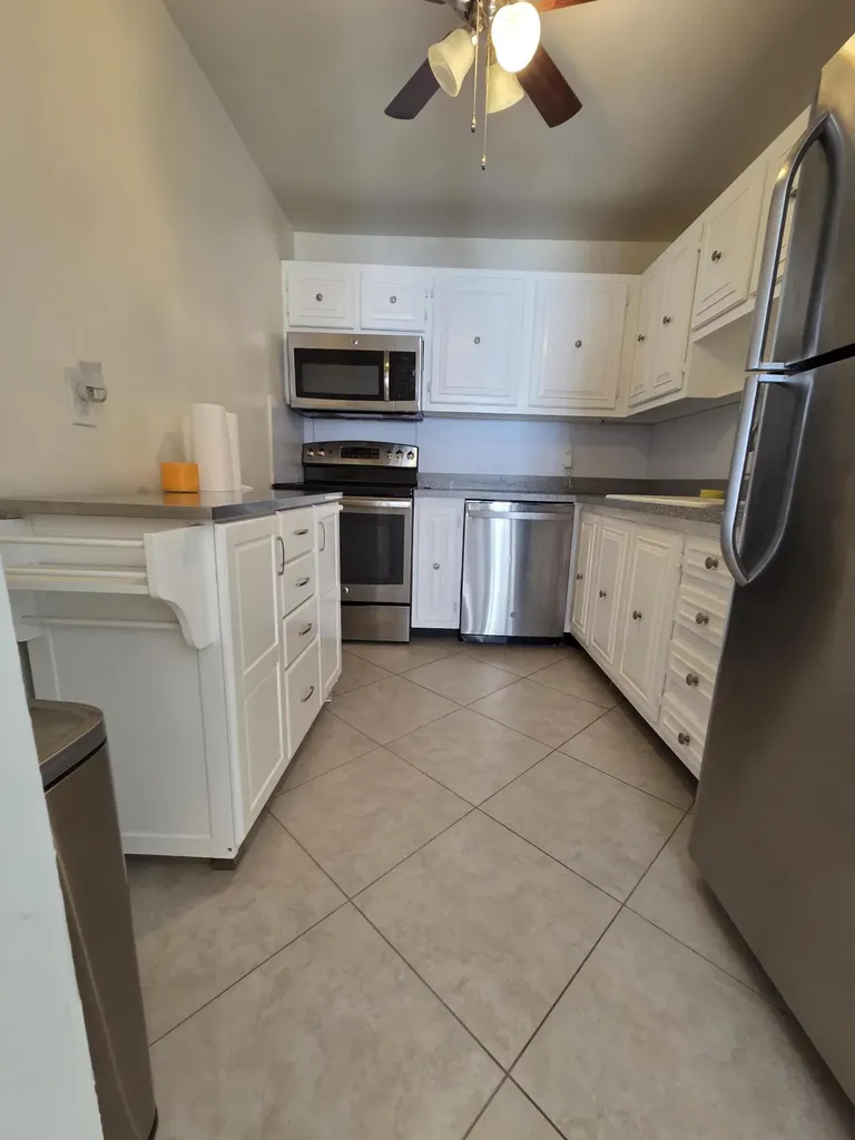 10100 S 43rd Trail S Boynton Beach FL 33436