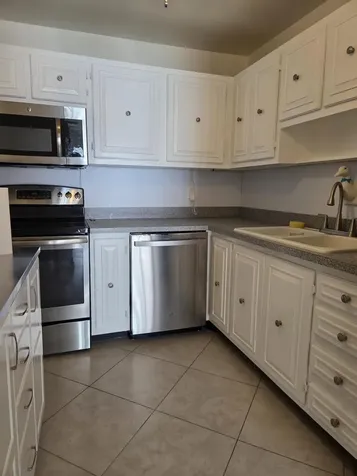 10100 S 43rd Trail S Boynton Beach FL 33436