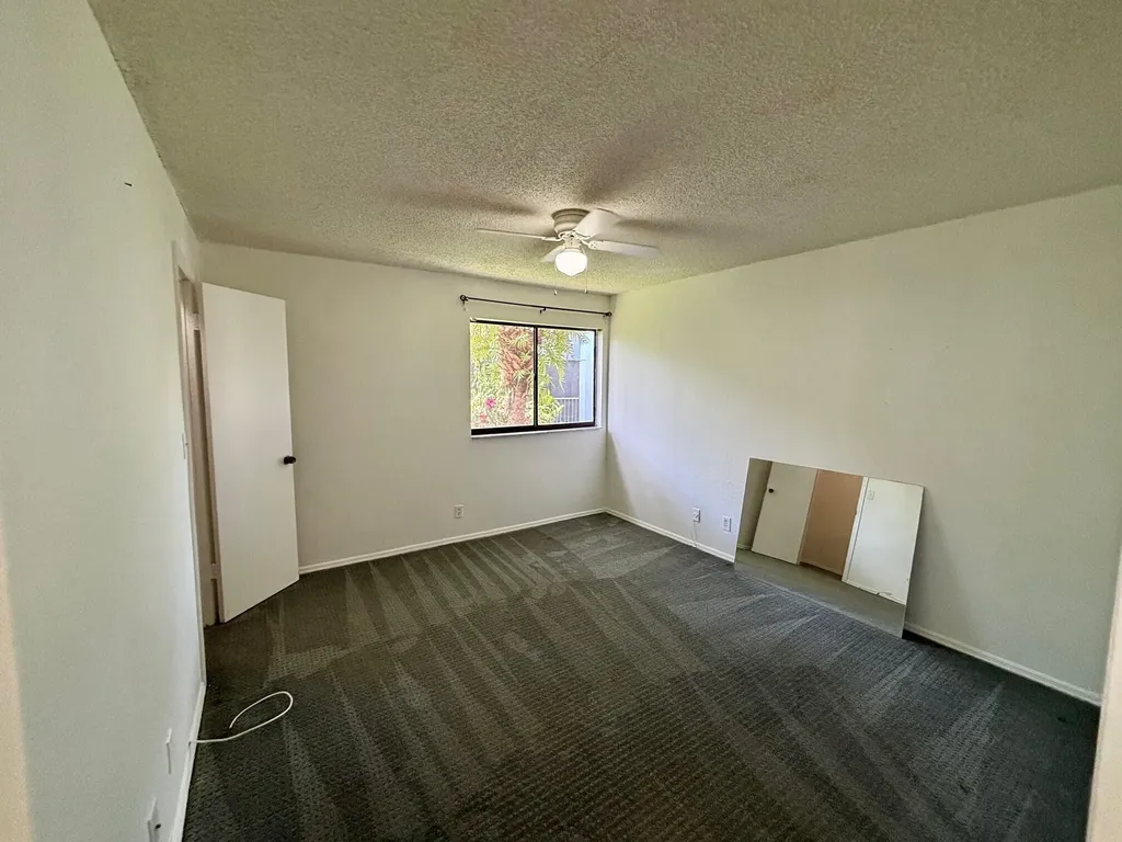 2796 S University Drive Davie FL 33328