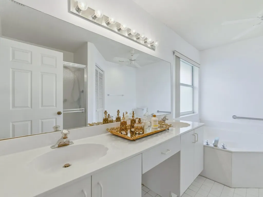 7615 Seafoam Court Boynton Beach FL 33437