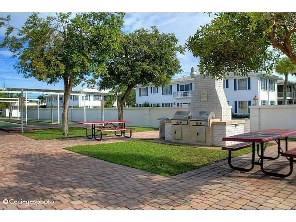 2220 NE 68th Street Fort Lauderdale FL 33308