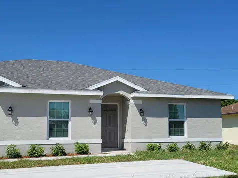 459 SW Paar Drive Port St Lucie FL 34953