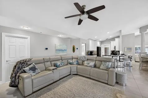 8075 SE Governors Way Hobe Sound FL 33455