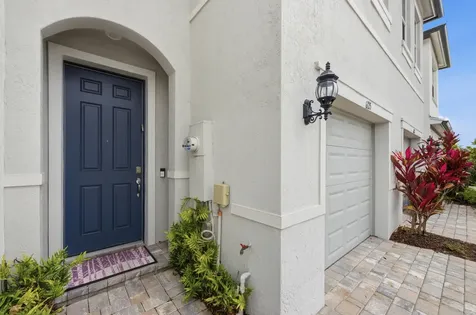 6125 Rancho Lane Greenacres FL 33415