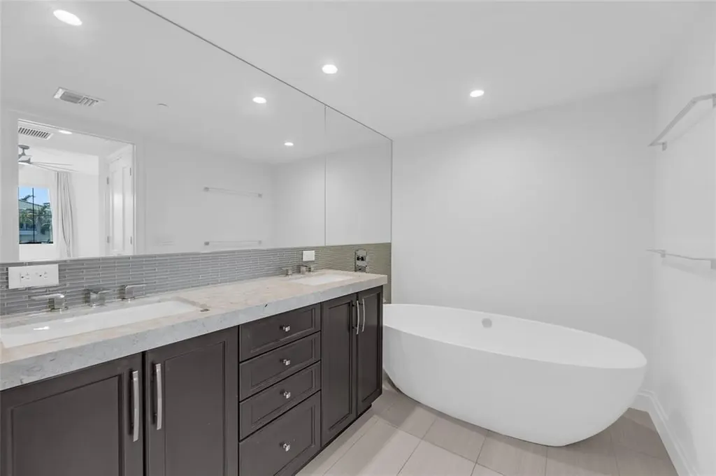 1532 SE 12th Street Fort Lauderdale FL 33316
