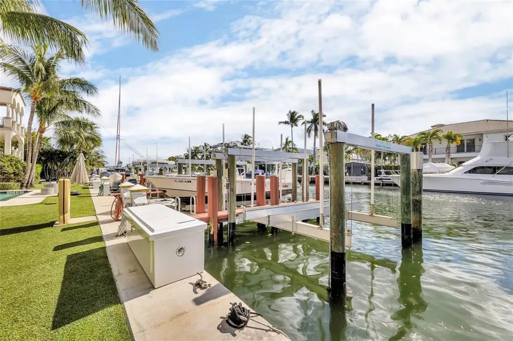 1532 SE 12th Street Fort Lauderdale FL 33316
