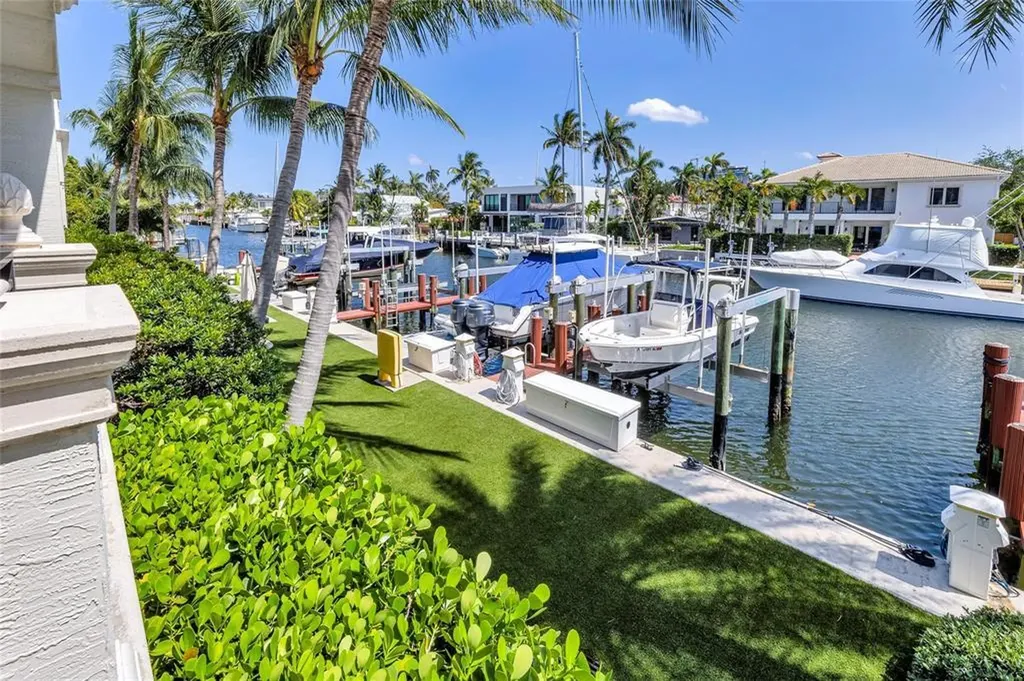 1532 SE 12th Street Fort Lauderdale FL 33316