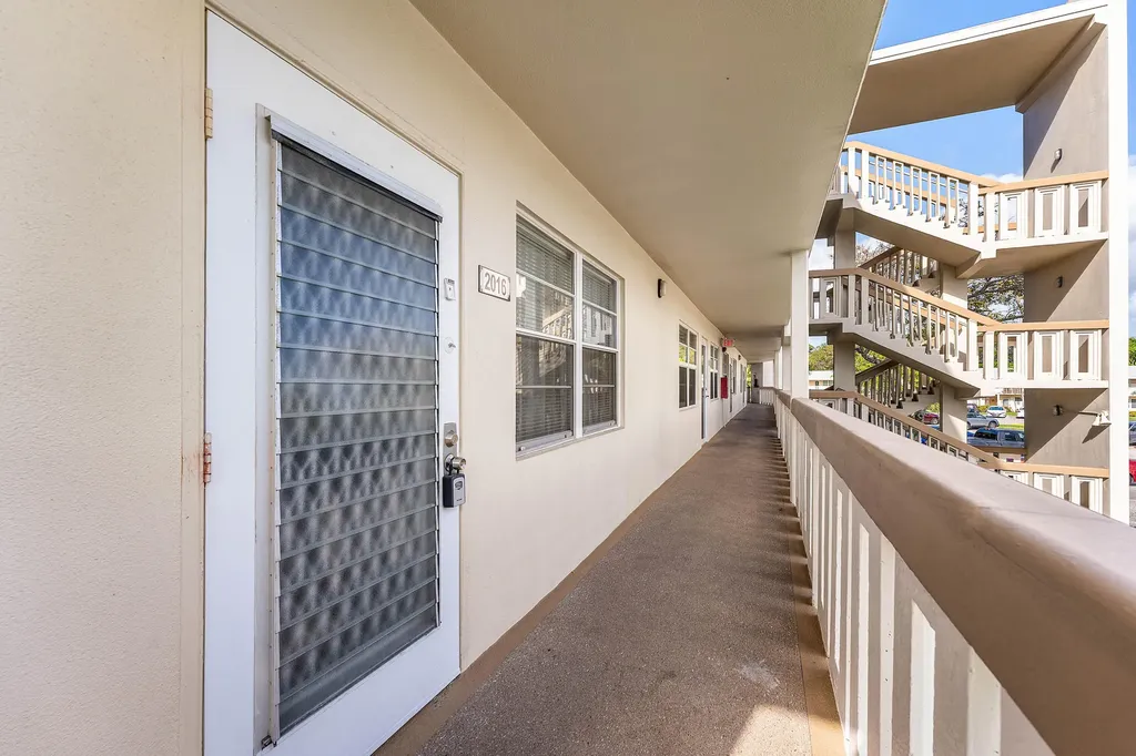 2016 Ventnor Crescent Deerfield Beach FL 33442