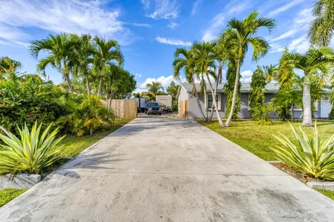 481 SW Voltair Terrace Port St Lucie FL 34984