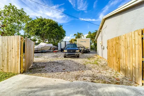 481 SW Voltair Terrace Port St Lucie FL 34984