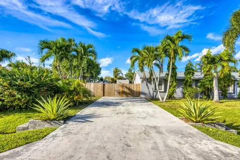 481 SW Voltair Terrace Port St Lucie FL 34984