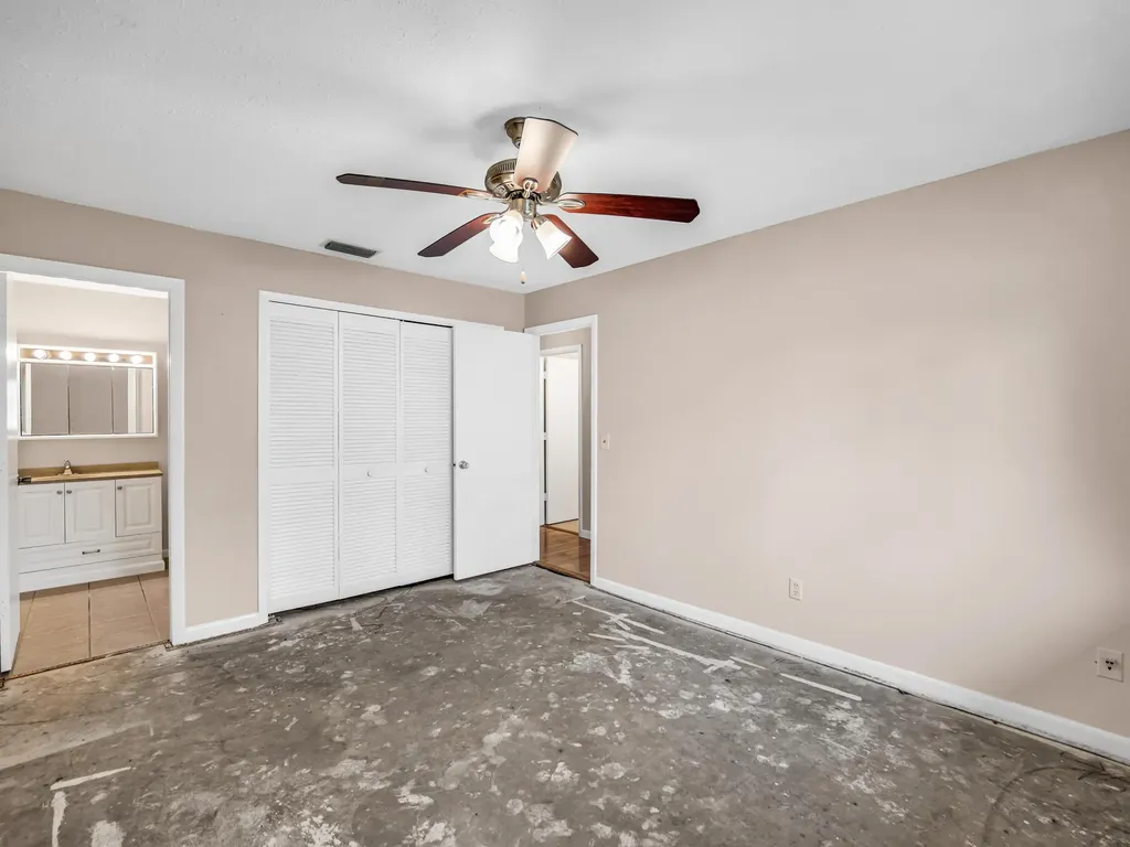 151 Cape Coral Parkway W Cape Coral FL 33914
