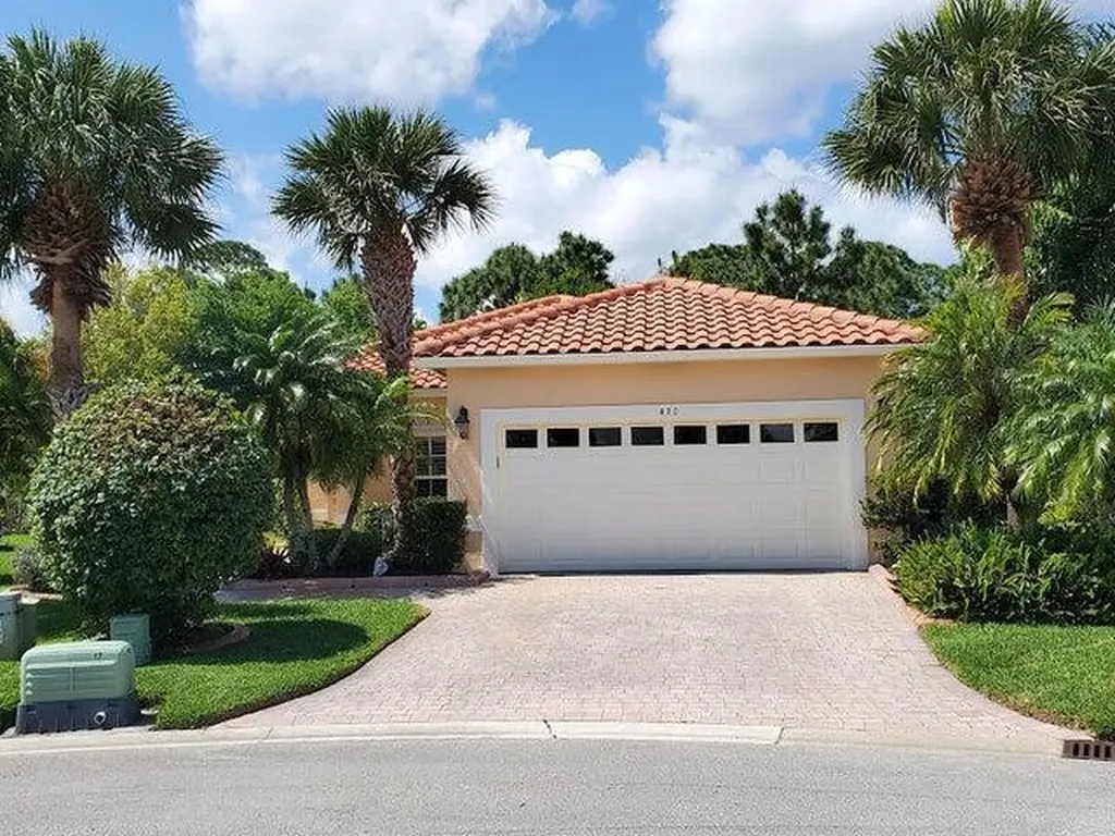 430 NW Lismore Lane Port St Lucie FL 34986